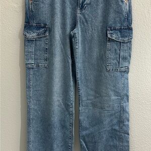 NWT Gap Women’s Blue Cargo Jeans (Tall)